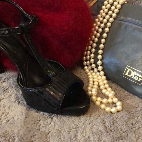 🖤🖤🖤 8 Tahari Beautiful black sequin pumps - Picture 8 of 11